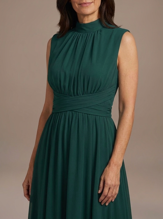 Vestido de Gasa con Cuello Subido - detalle cuello y fajín