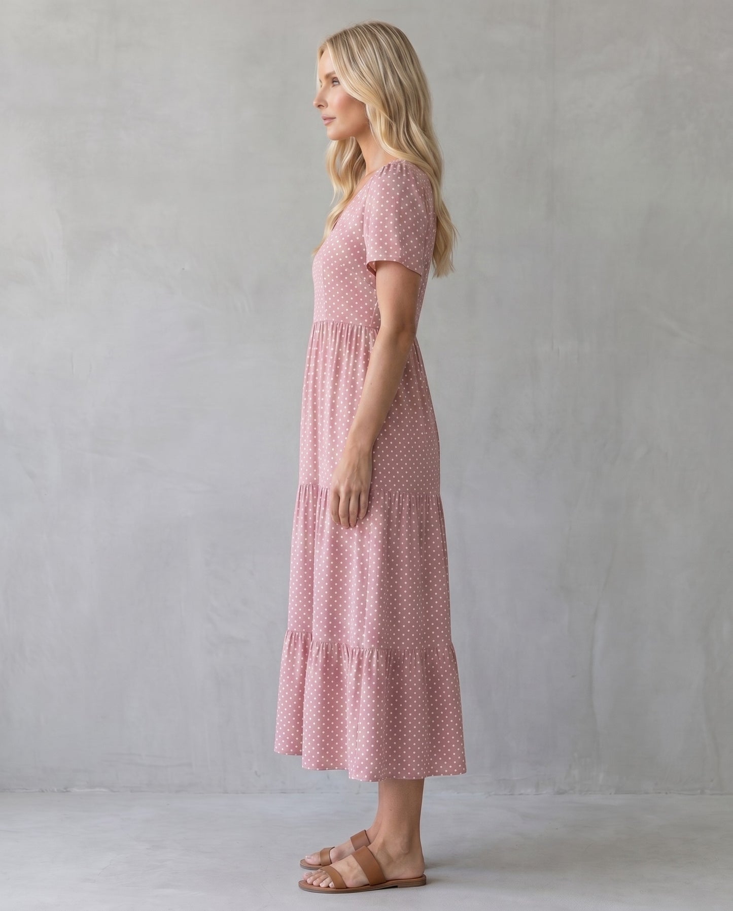Flor | Vestido Midi de Lunares