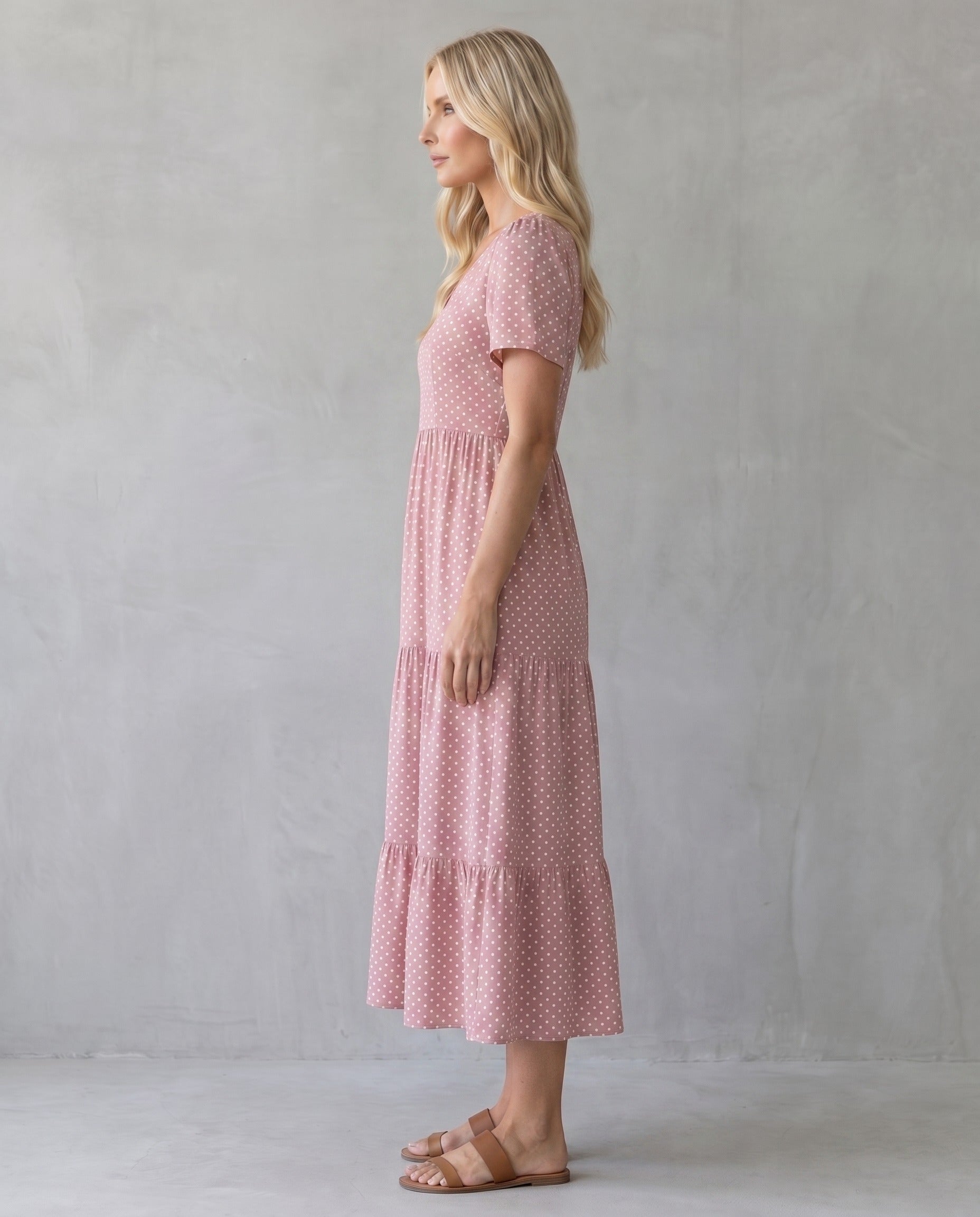 Flor | Vestido Midi de Lunares