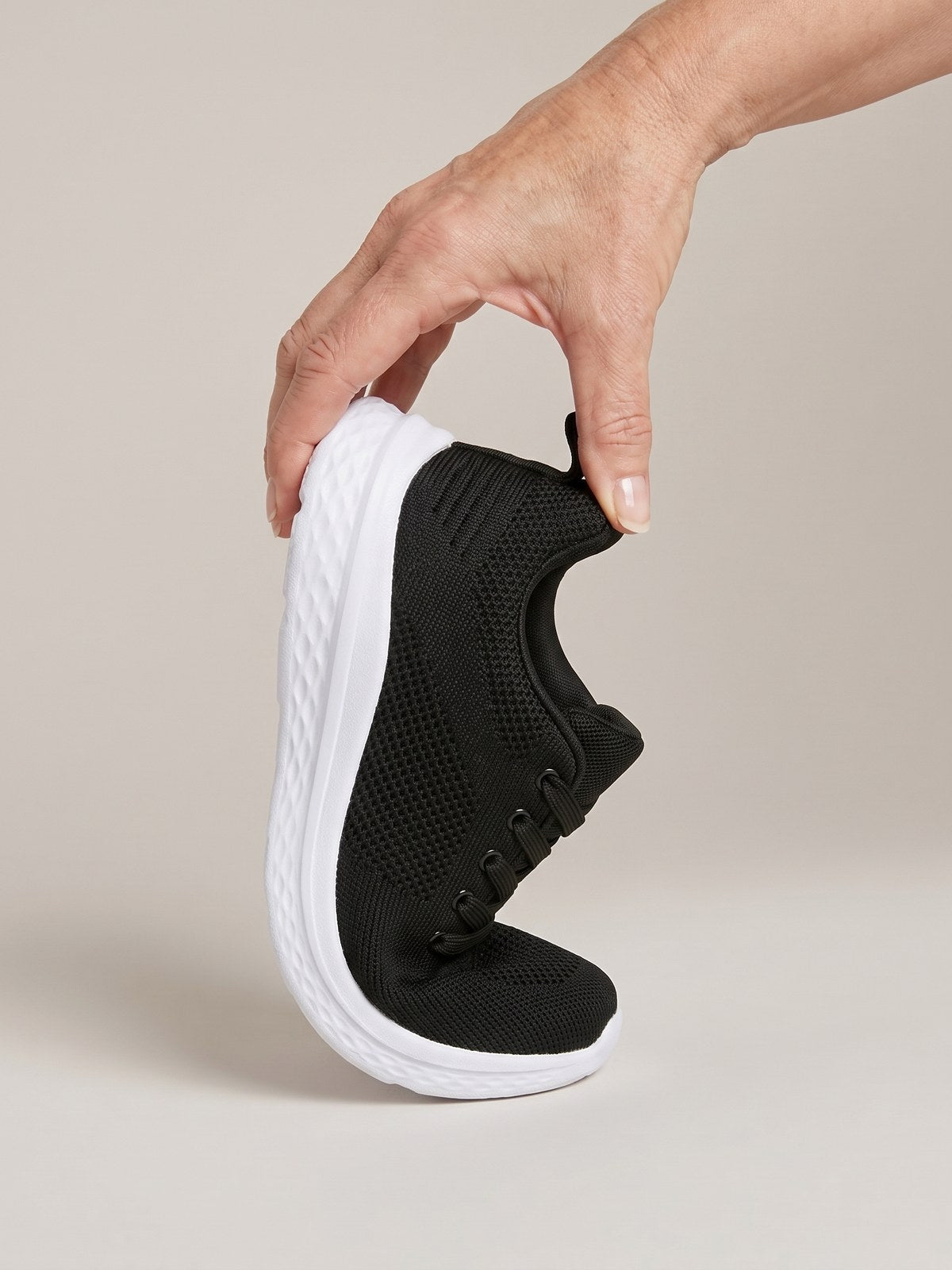 Clara — Zapatilla Cómoda de Diario · flexible