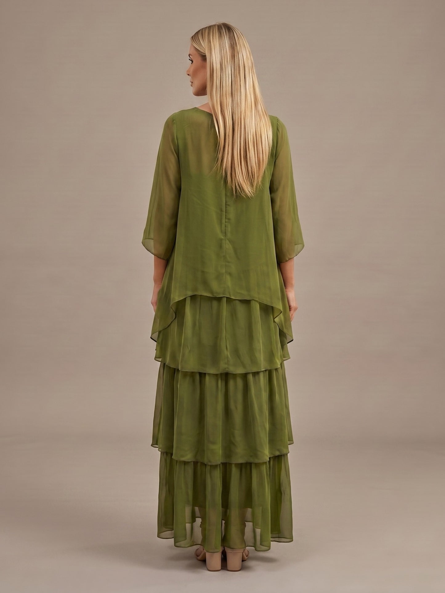 Vestido Maxi Fluido de Capas