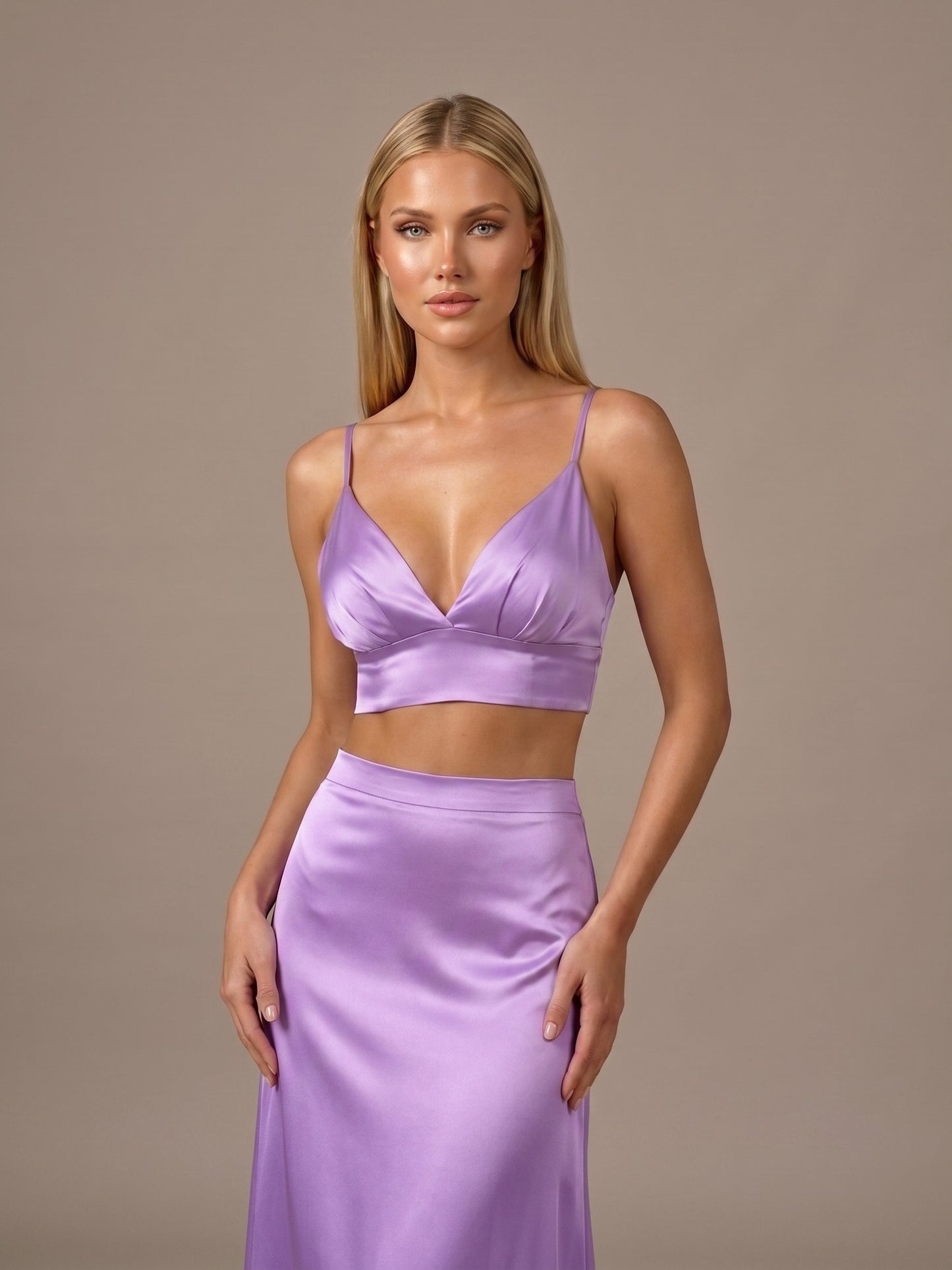 Conjunto Satinado de Top y Falda
