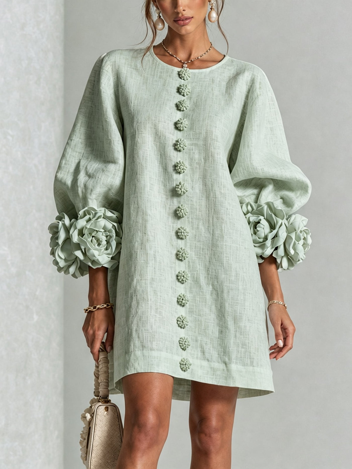 Amalia — Vestido de Lino con Puños de Rosa - Verde Salvia