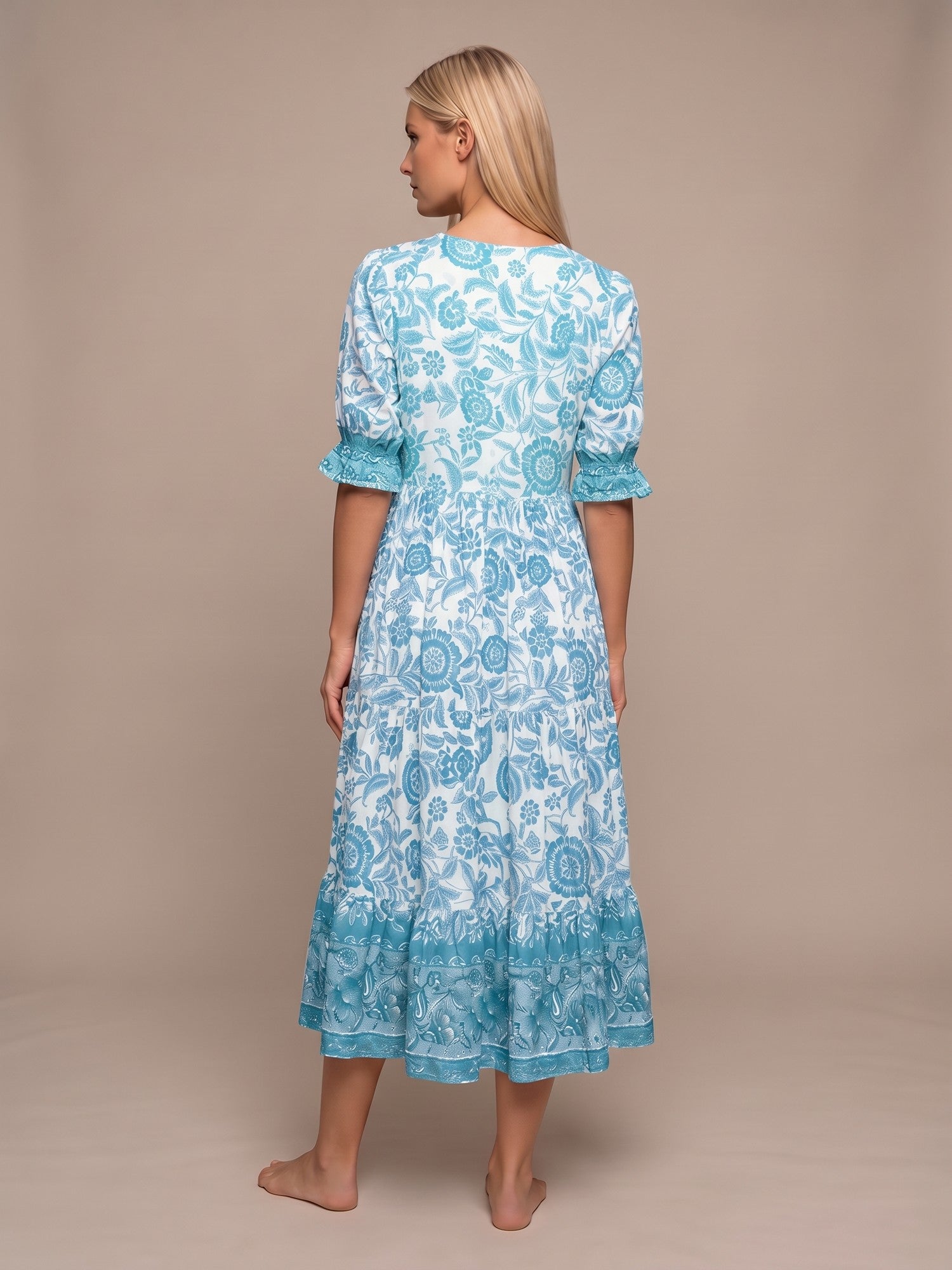 Manoli | Vestido Midi Floral con Cuello en V - Azul cielo