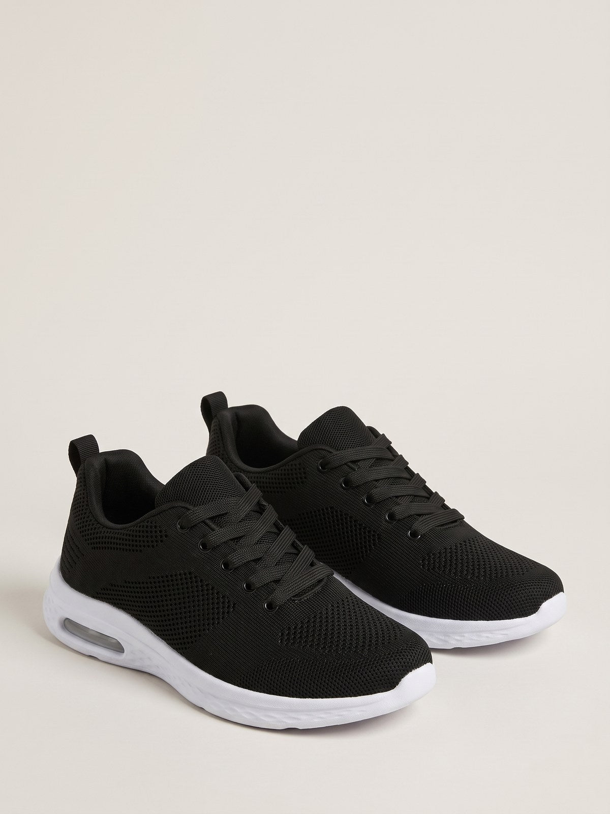 Clara — Zapatilla Cómoda de Diario - Negro · héroe