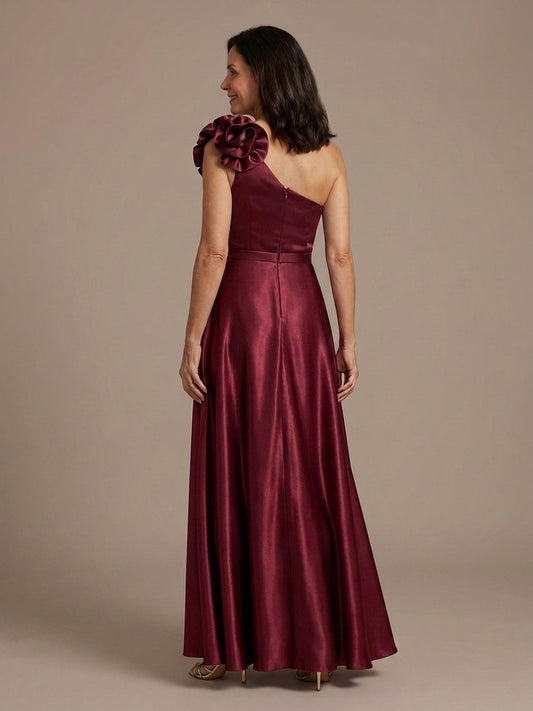 Vestido Satinado con Flor en el Hombro